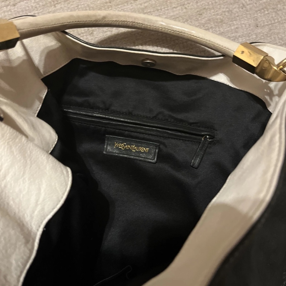 YVES SAINT LAURENT ROADY HOBO BAG LEATHER LARGE - Picture 11 of 14